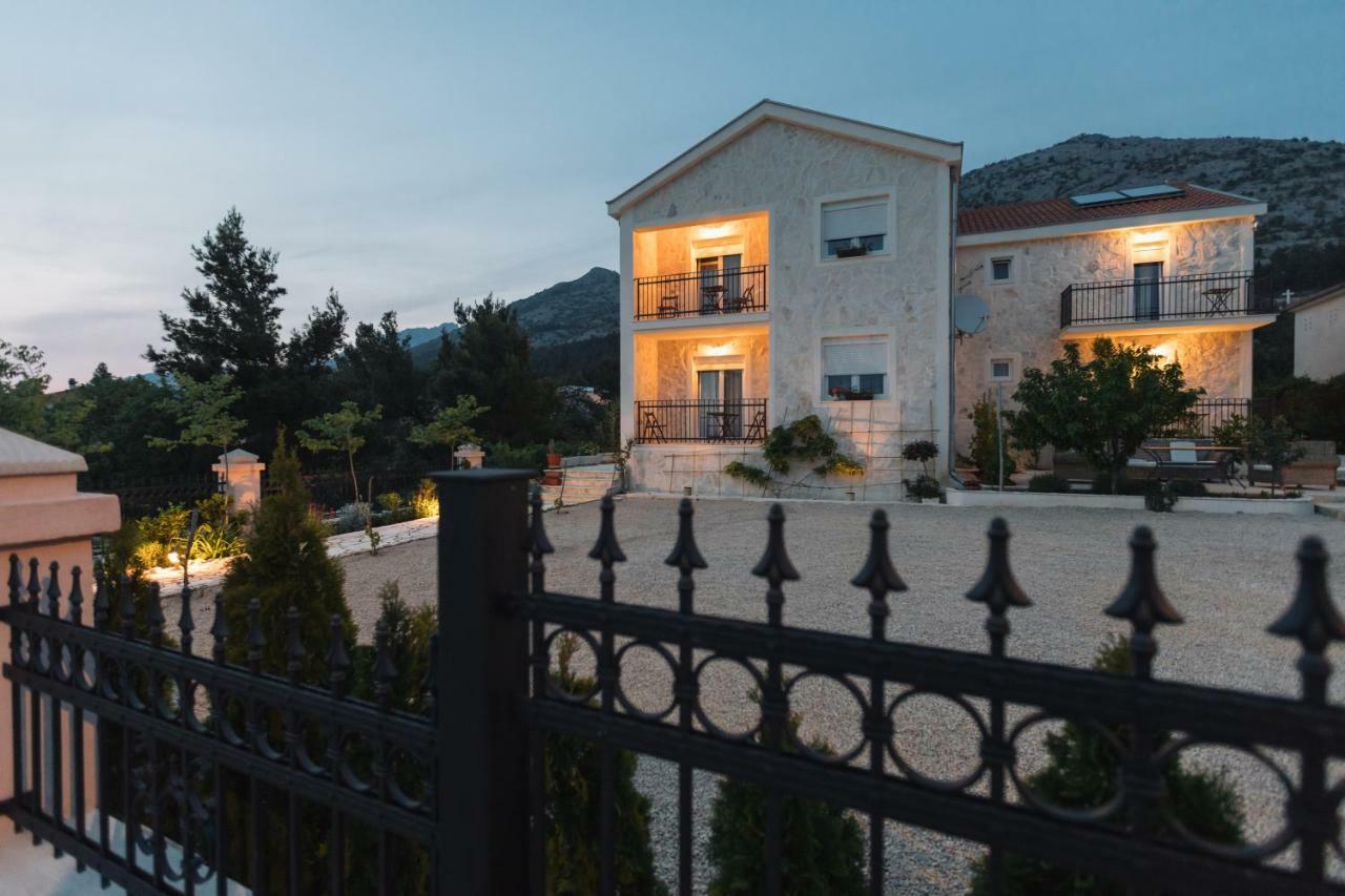 Hedon-Stone Apartment Starigrad Paklenica Exterior photo